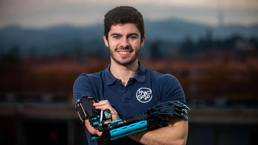 David Aguilar prótesis LEGO