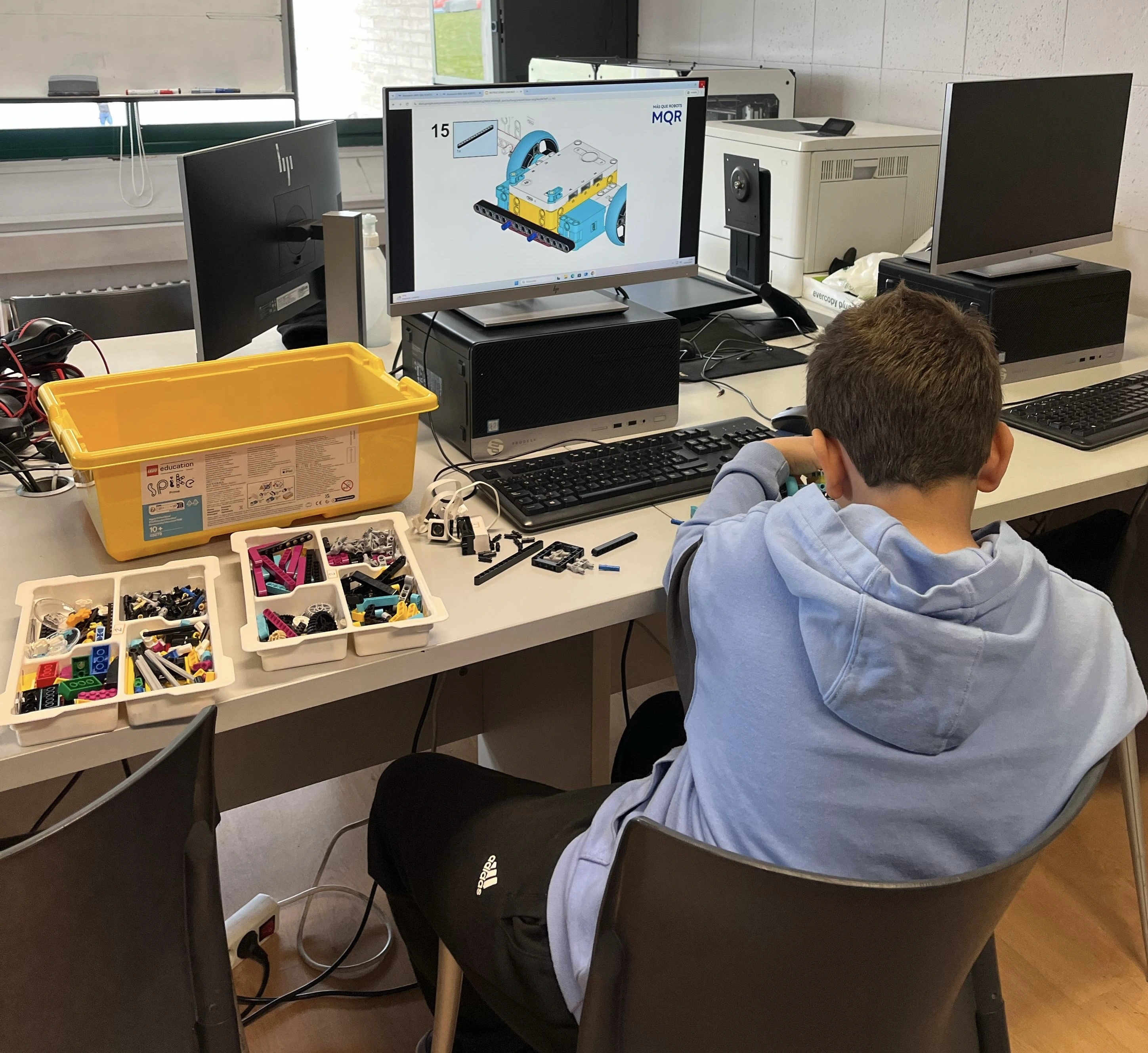 Taller robótica lego Spike Pamplona